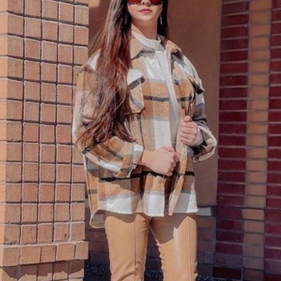 Plaid Flap Pocket detailed button down Overshirt - Picture 3 of 16